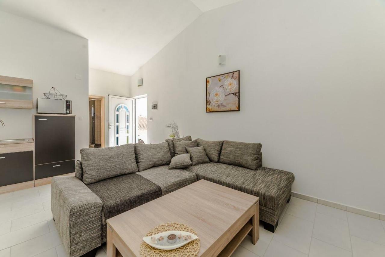 Apartments Vam วีร์ ภายนอก รูปภาพ