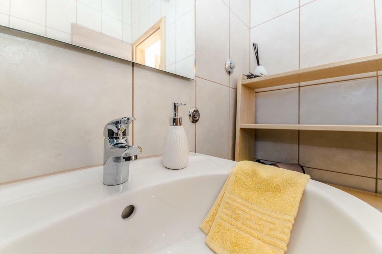 Apartments Vam วีร์ ภายนอก รูปภาพ