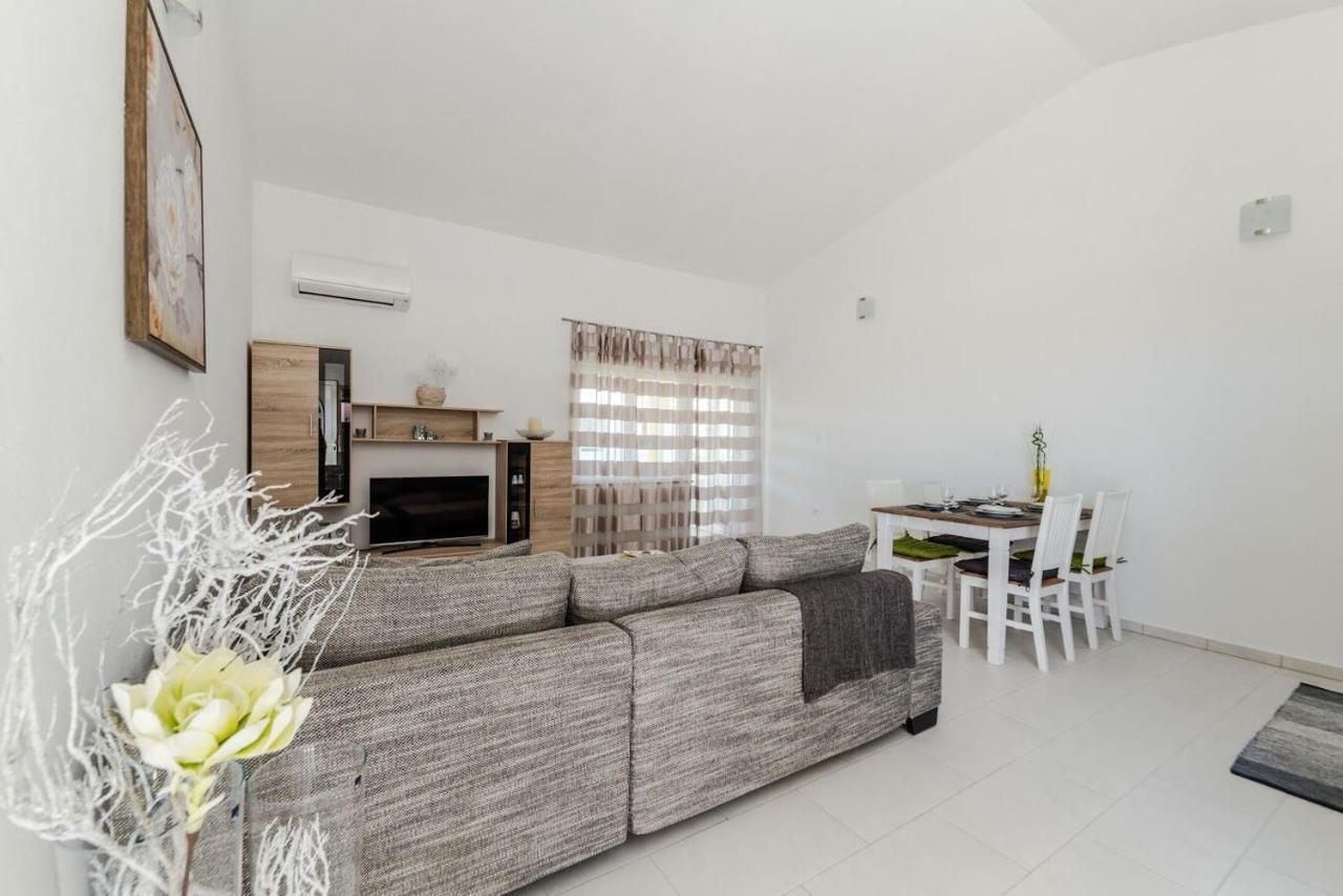 Apartments Vam วีร์ ภายนอก รูปภาพ