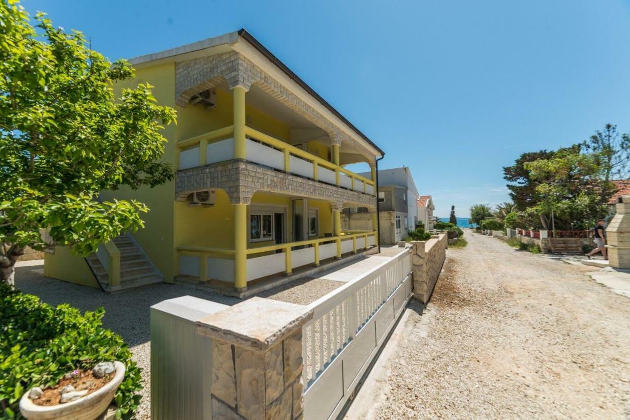 Apartments Vam วีร์ ภายนอก รูปภาพ