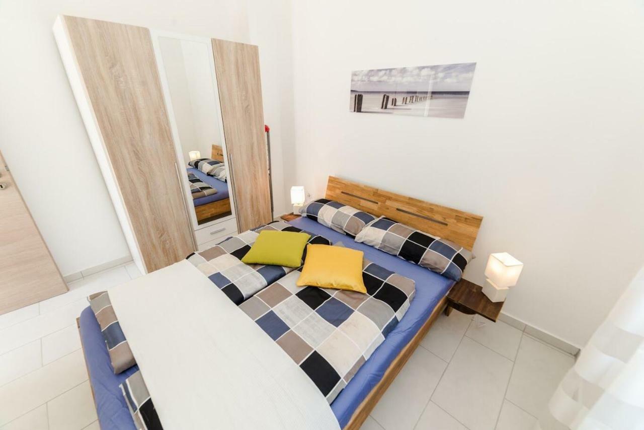 Apartments Vam วีร์ ภายนอก รูปภาพ