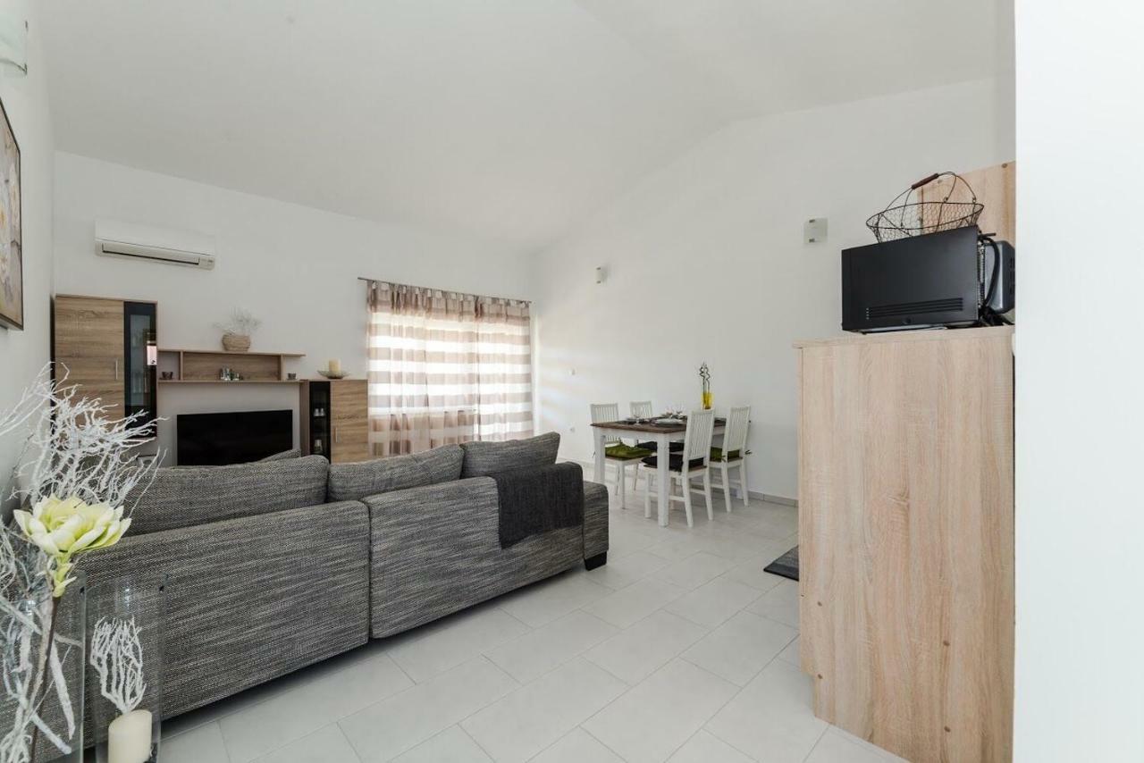 Apartments Vam วีร์ ภายนอก รูปภาพ