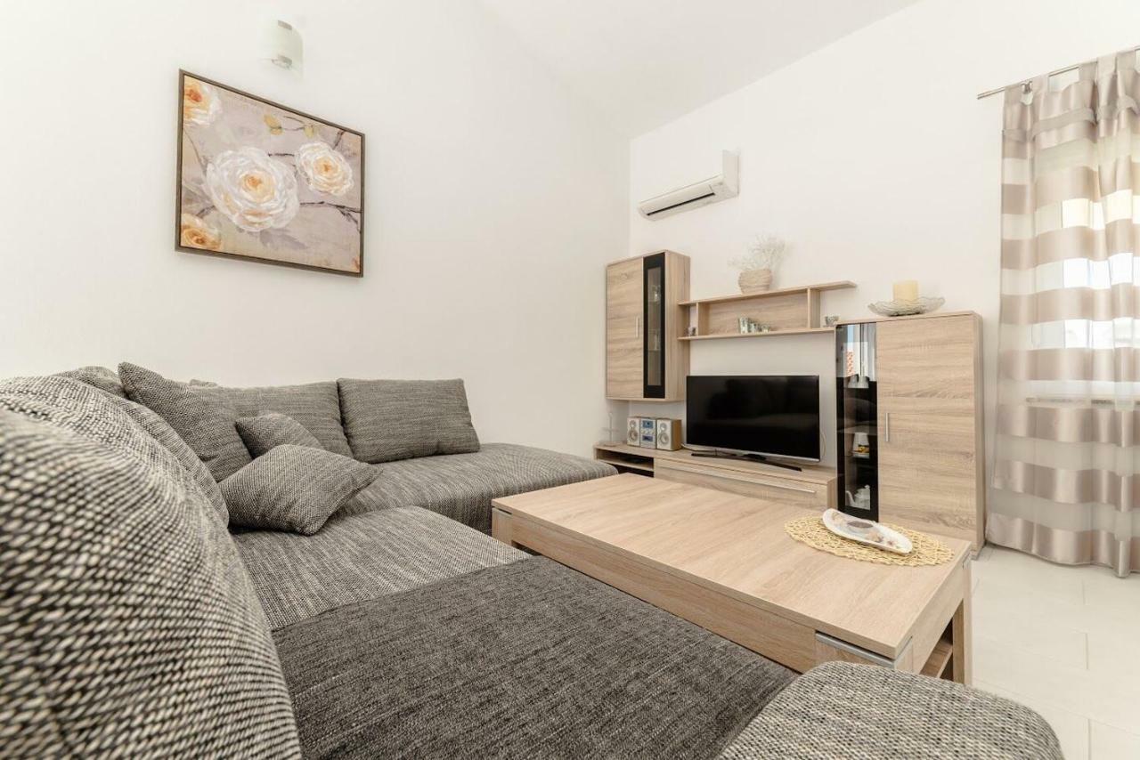 Apartments Vam วีร์ ภายนอก รูปภาพ