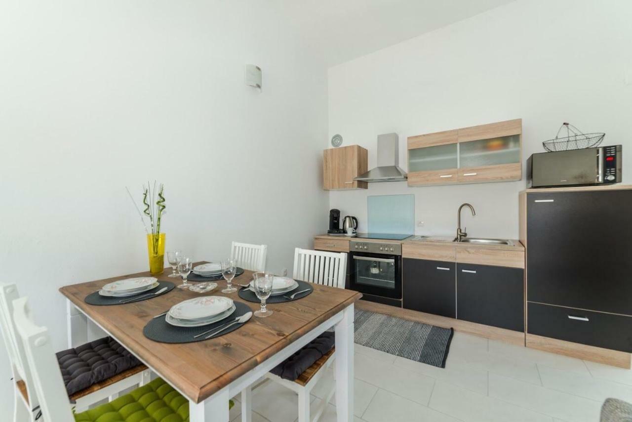Apartments Vam วีร์ ภายนอก รูปภาพ